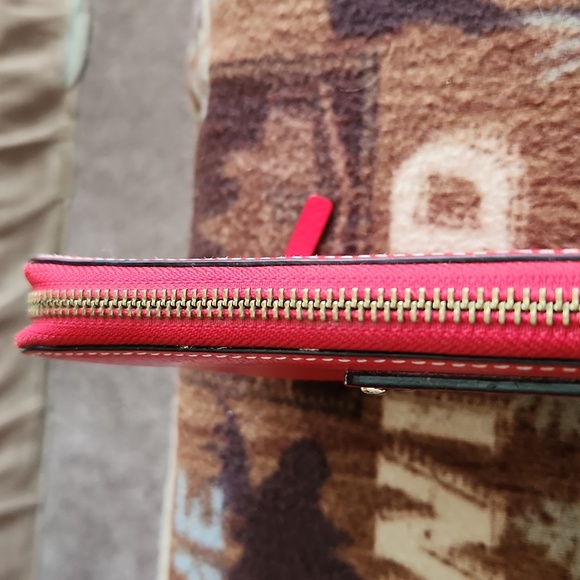 Kate Spade Large wallet - Picture 4 of 9